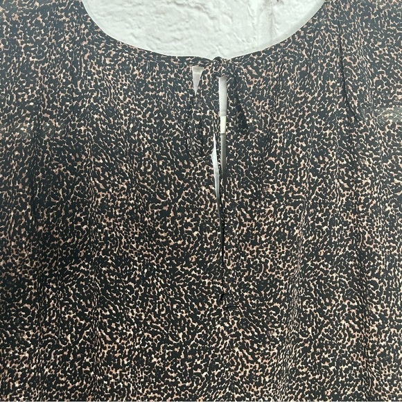 Madewell Crinkle Georgette V-Neck Babydoll Dress in Brushed Texture - Picture 12 of 16